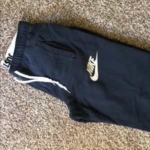 Women’s Nike sweatpants